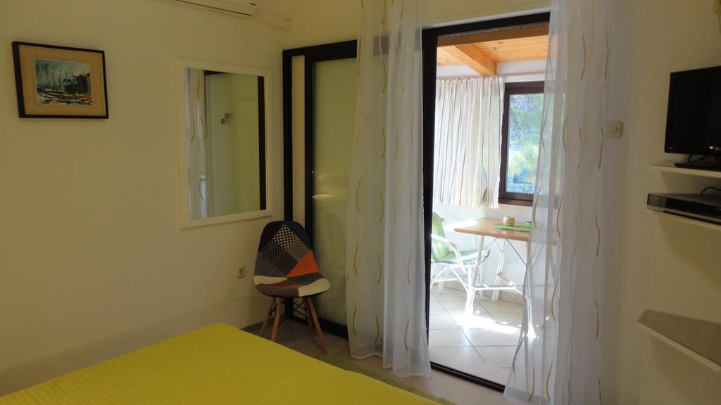 Guesthouse Apartment Bozica Bol Exterior foto